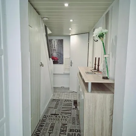 Untergeschoss, Kaelder, Basement In Ruhiger Wohngegend Appartement Flensburg Buitenkant foto