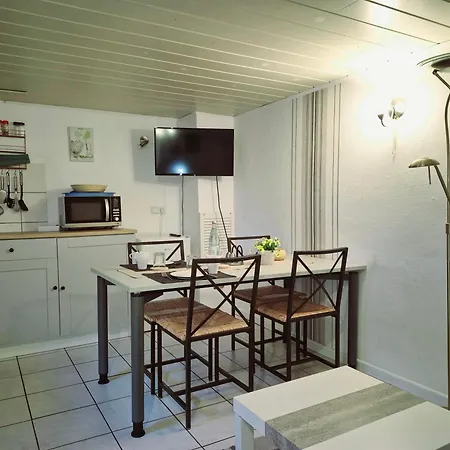 Untergeschoss, Kaelder, Basement In Ruhiger Wohngegend Appartement Flensburg Buitenkant foto