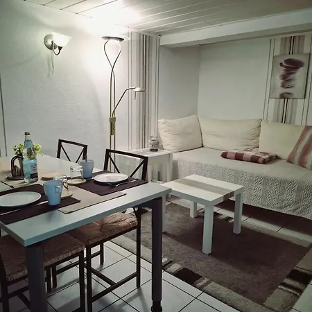 Untergeschoss, Kaelder, Basement In Ruhiger Wohngegend Appartement Flensburg Buitenkant foto