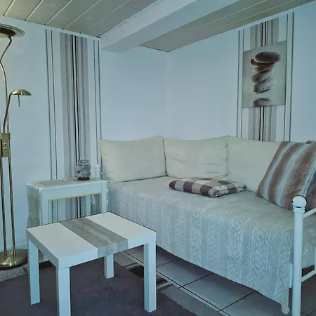 Untergeschoss, Kaelder, Basement In Ruhiger Wohngegend Appartement Flensburg Buitenkant foto